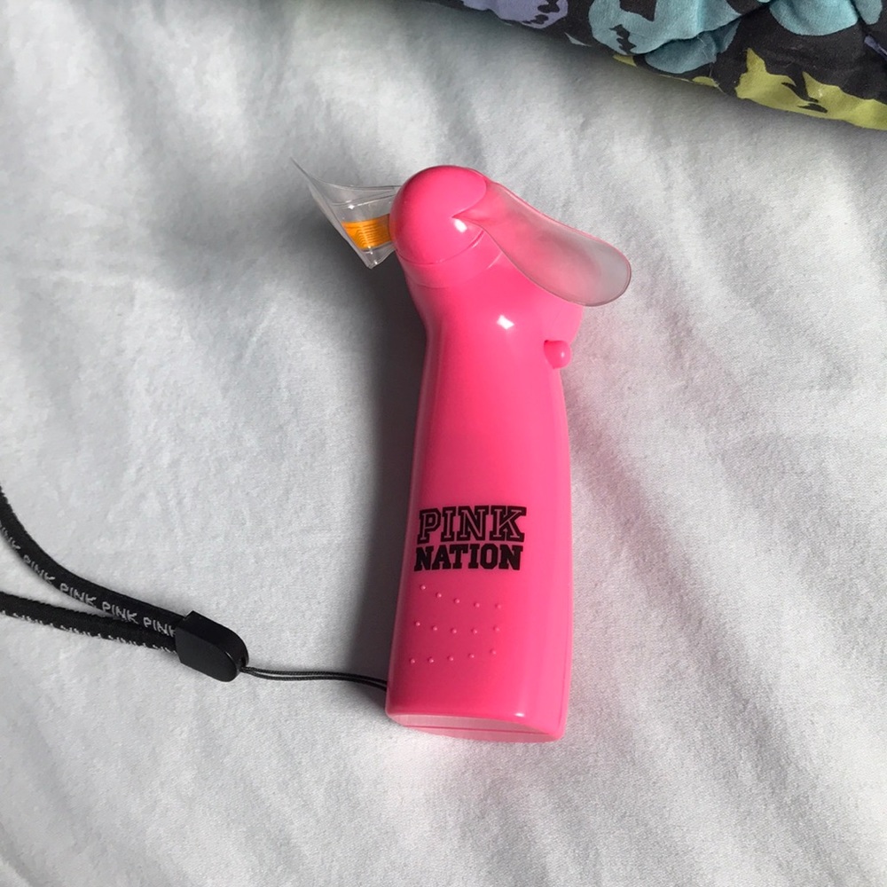 Travel size fan